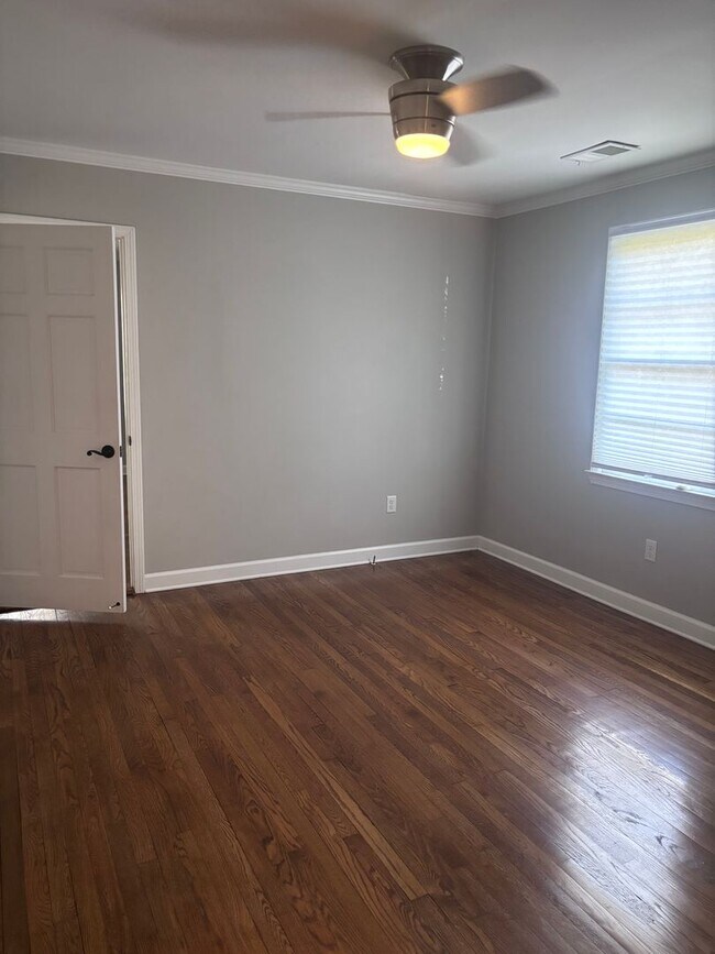 Building Photo - Charming 3-Bedroom Home in Memphis – Move-In Ready!