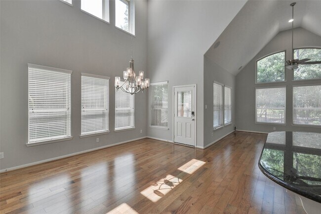 Building Photo - 12218 Valley Lodge Pkwy