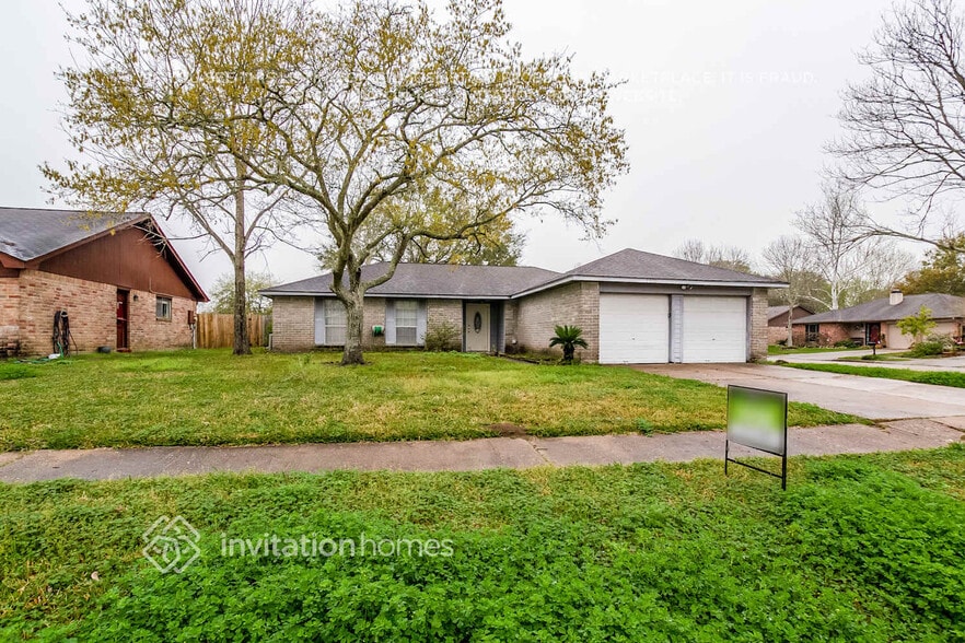 Building Photo - 2902 Early Turn Dr