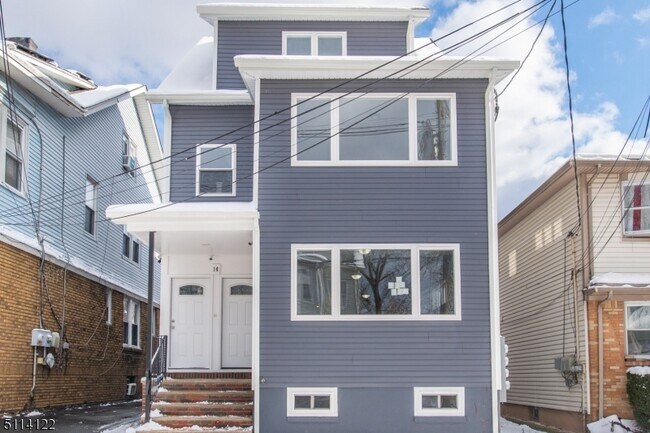 Building Photo - 14 Lincoln Terrace