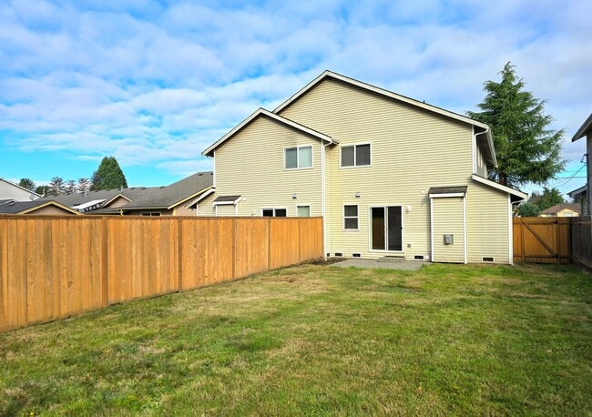 Building Photo - HudDea#7