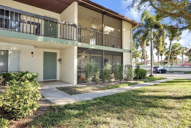 Building Photo - 6392 Chasewood Dr