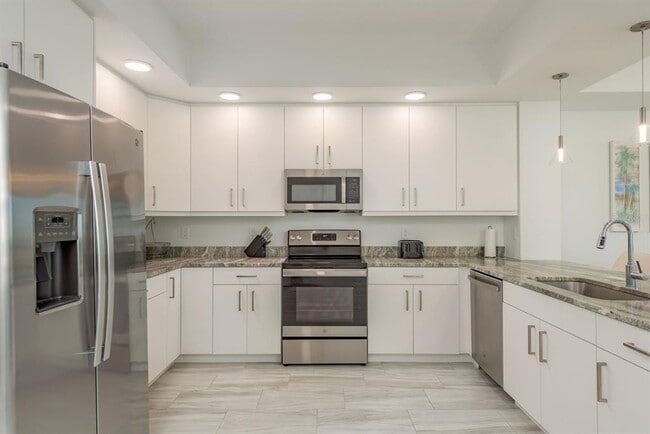 Building Photo - 415 Island Way