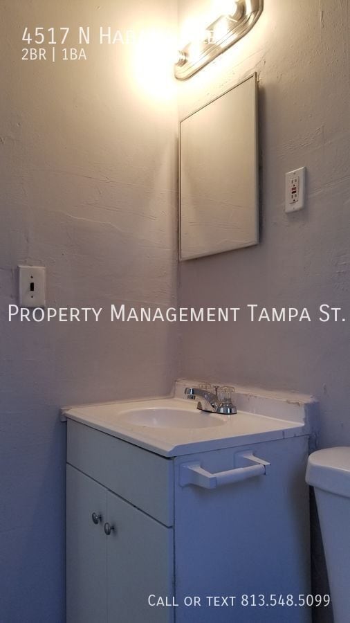 Building Photo - 4517 N Habana Ave