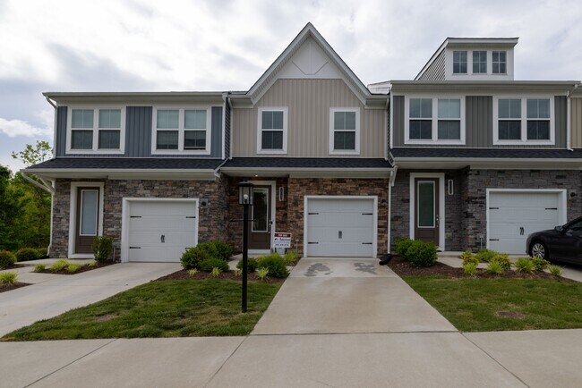 Building Photo - 516 Rivanna Hl Rd