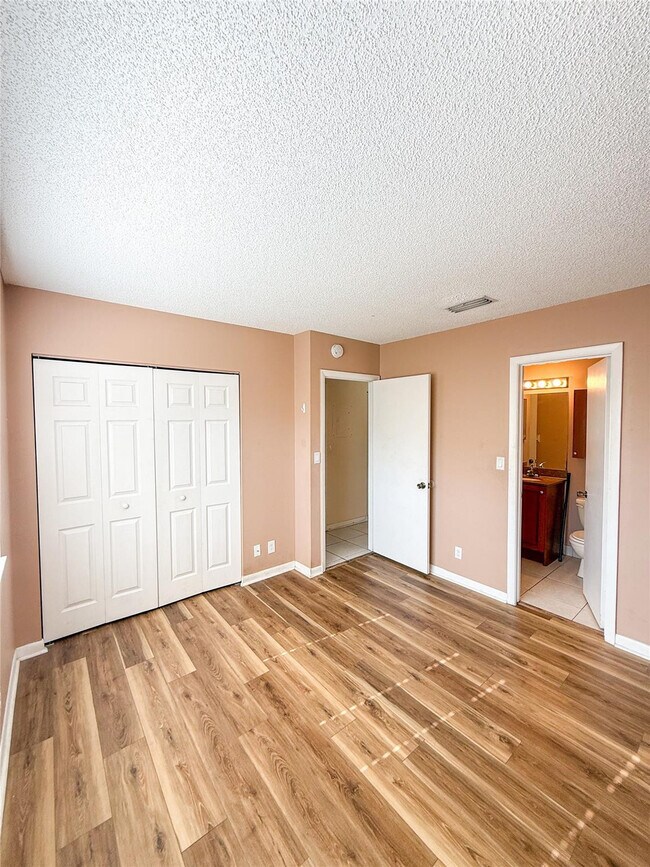 Building Photo - 11474 NW 42nd St