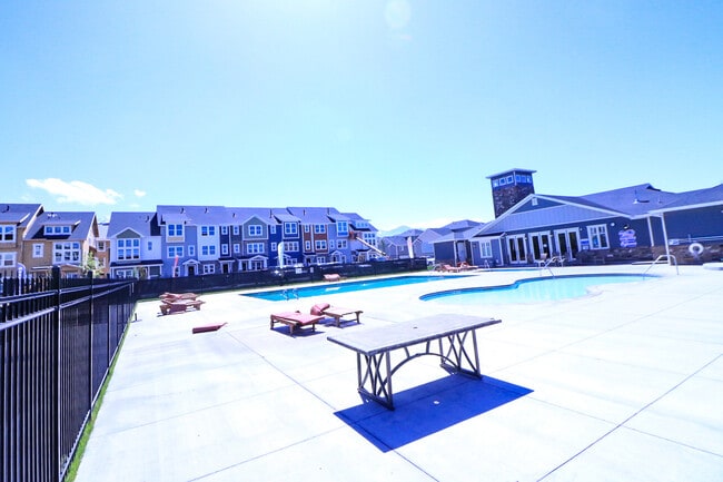 Building Photo - Beautiful 3 Bed 2 Bath townhome in Vineyard for rent