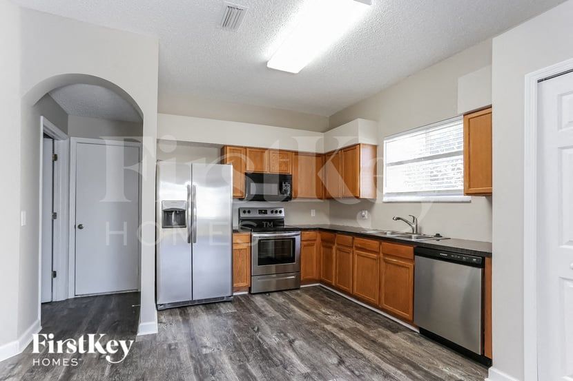 Building Photo - 12607 Longcrest Dr