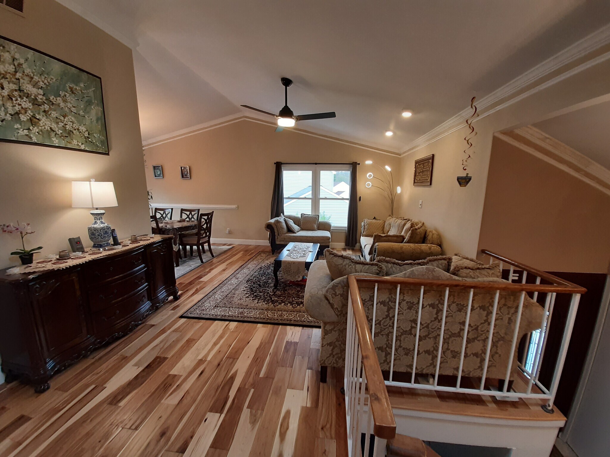 Building Photo - 8 Stout Run Ct