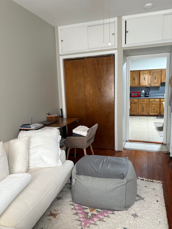 Building Photo - 121-123-123 W 25th St