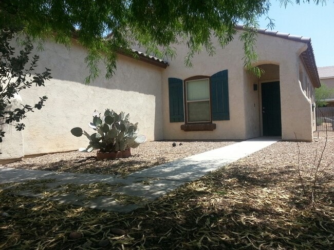 Building Photo - HOUSE FOR RENT