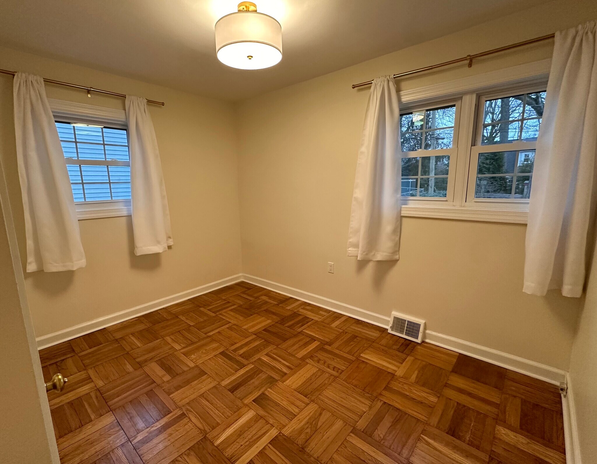 Building Photo - 108 Homewood Rd