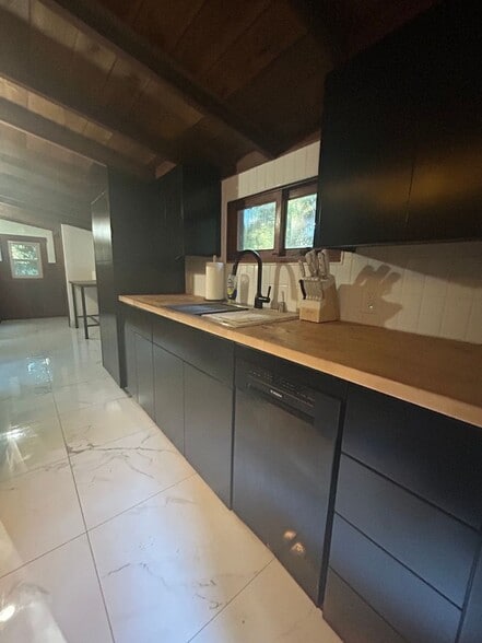 Building Photo - 164 Mahogany Way