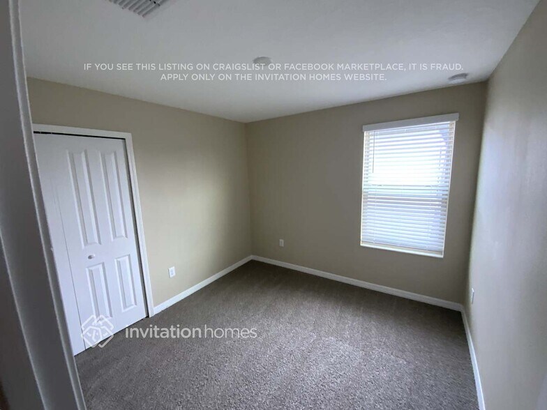 Building Photo - 5140 White Chicory Dr