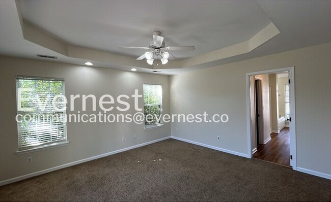 Building Photo - 14 Fawn Ln