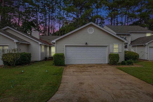 Building Photo - 632 Emerald Ln
