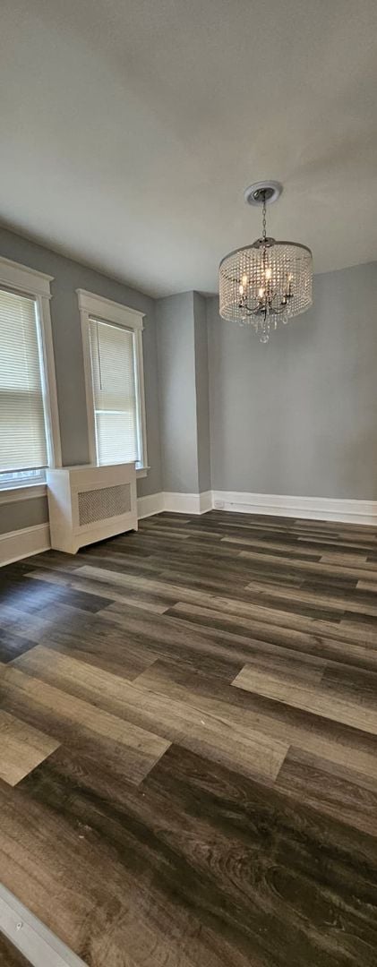 Building Photo - 4 BD 1.5 BA