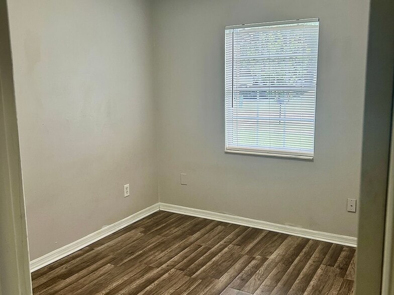Building Photo - 4418 Porpoise Dr