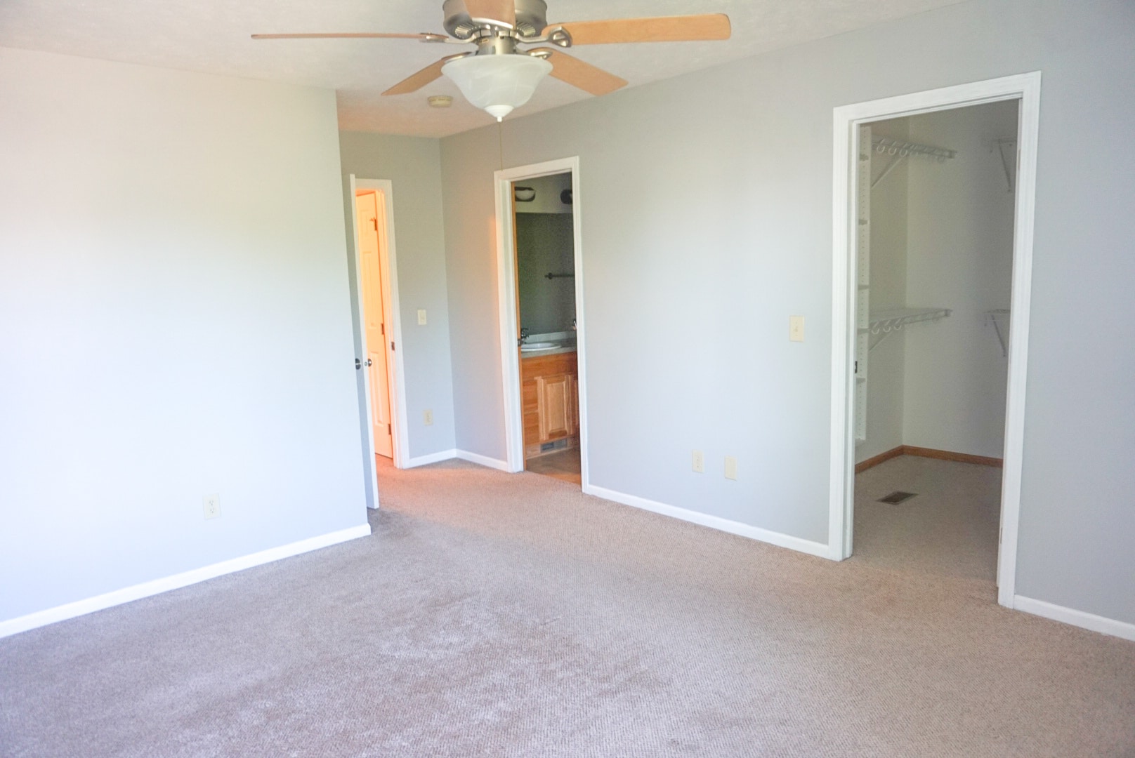 Building Photo - 3633 McLaughlin Dr