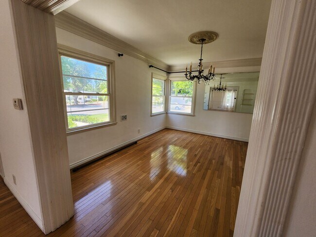 Building Photo - **COMING SOON**!! Gorgeous 3 beds | 4 bath...
