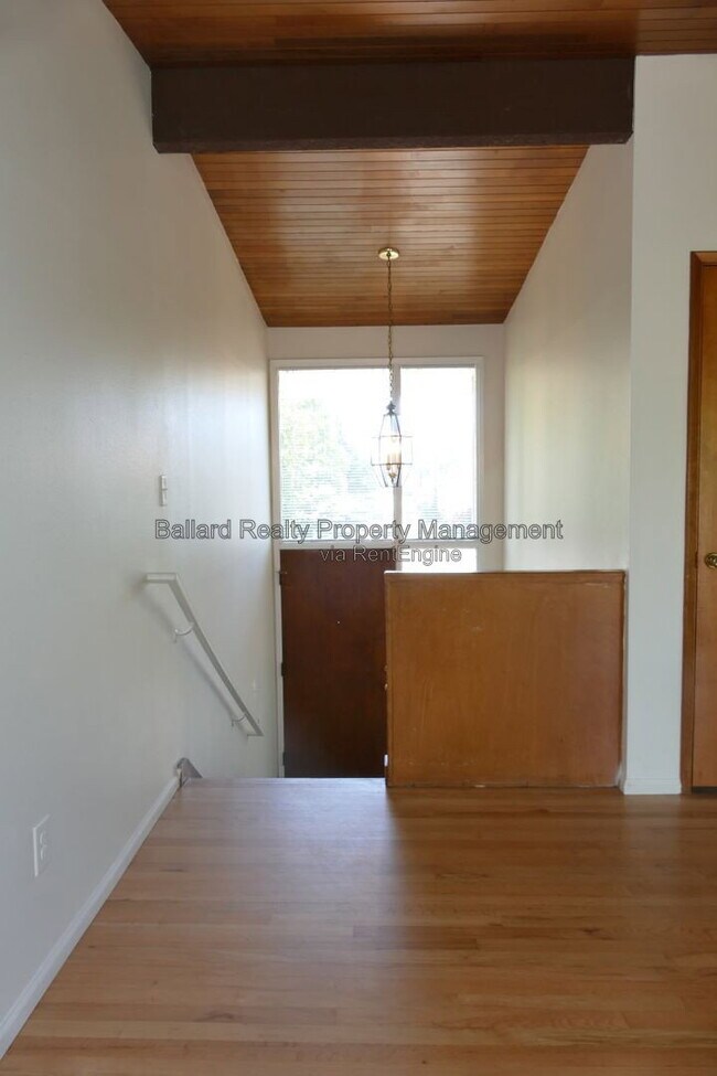 Building Photo - 1802 NW 89th St