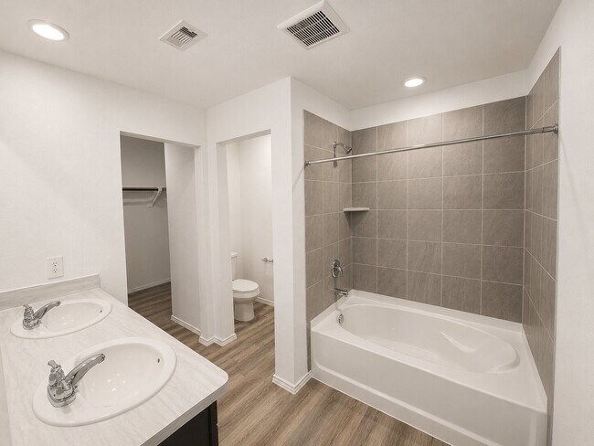 Building Photo - 1135 Sultana Spgs Ct
