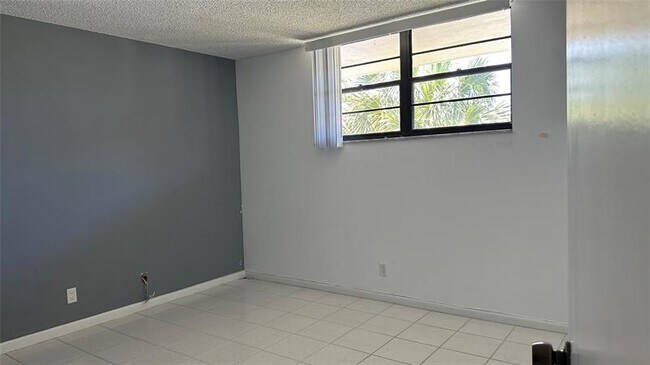 Building Photo - 2440 DC Country Club Boulevard