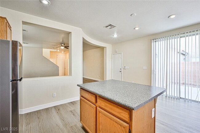 Building Photo - 12015 Spice Tree St