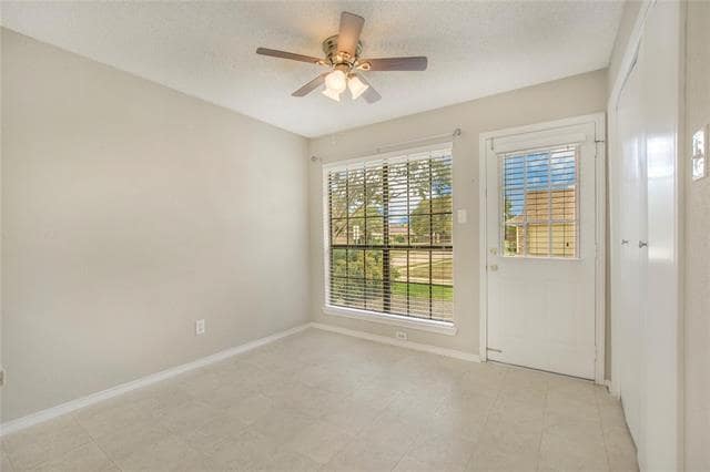 Building Photo - 4115 San Mateo Dr