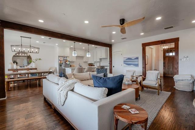 Building Photo - 1653 Scenic Dr