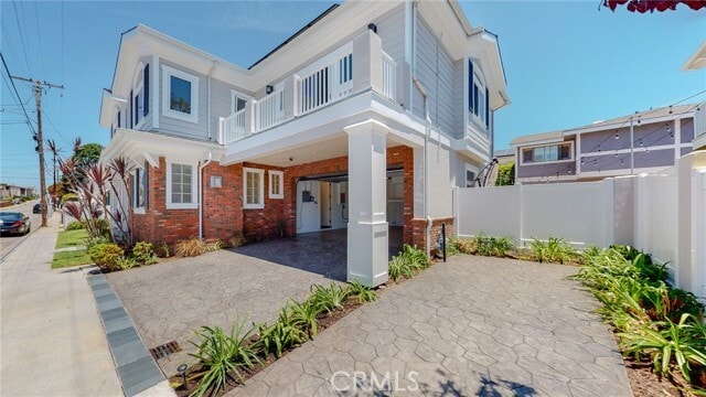 Building Photo - 1102 Slauson Ln