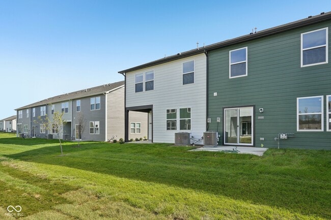 Building Photo - 15246 Swallow Fls Wy