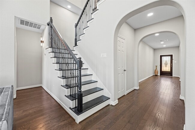 Building Photo - 9710 Messina Crest Ct