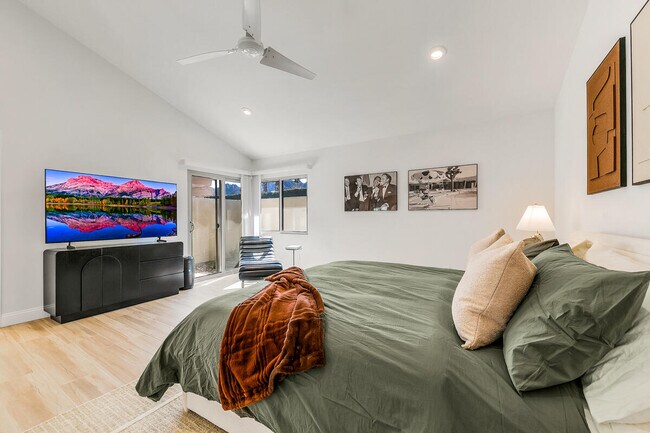 Building Photo - 45455 Crow Cir