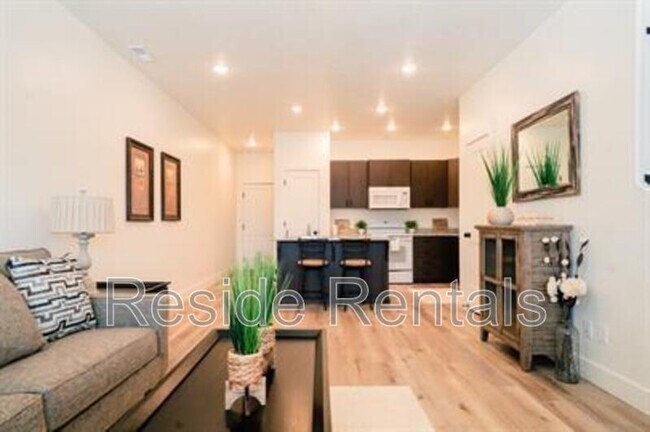 Building Photo - 254 Spring Creek Pky