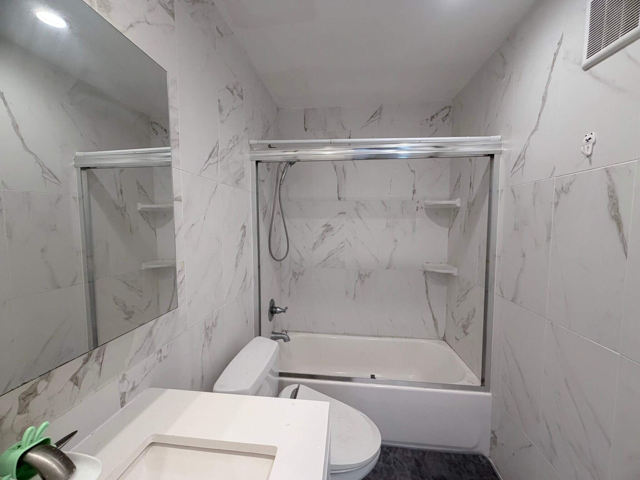 Building Photo - 3525 Lebon Dr