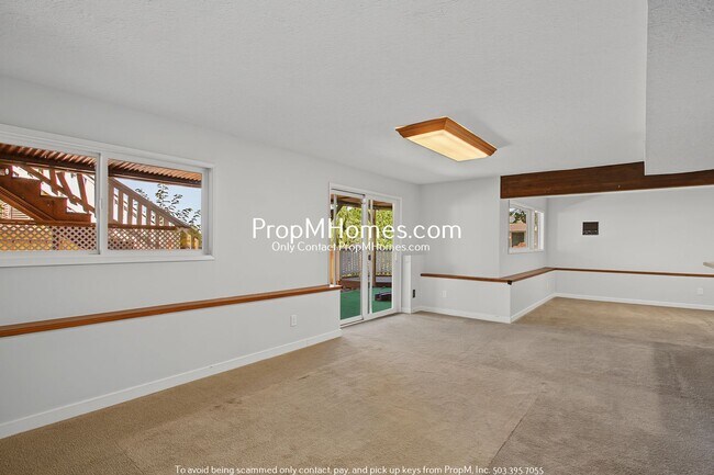 Building Photo - 8271 SW 184th Ave