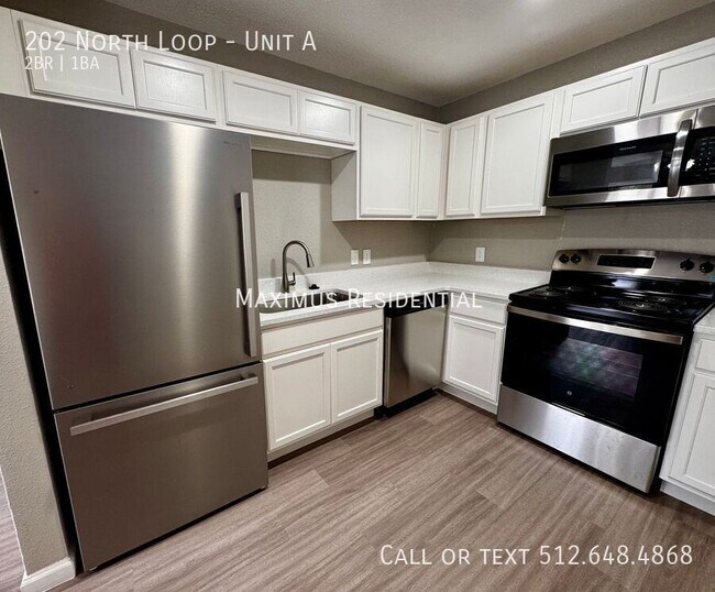 Building Photo - 202 W N Loop Blvd