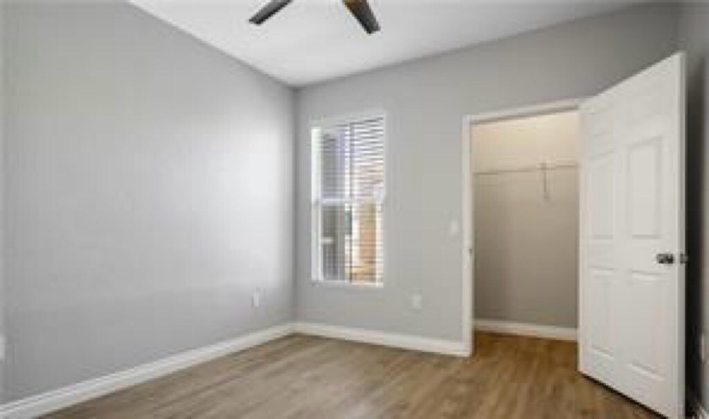 Building Photo - 10550 W Alexander Rd