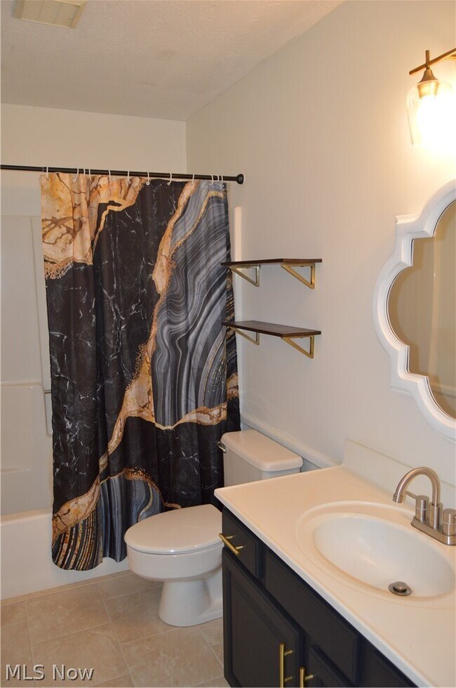 Building Photo - 1306 Fox Run Ct