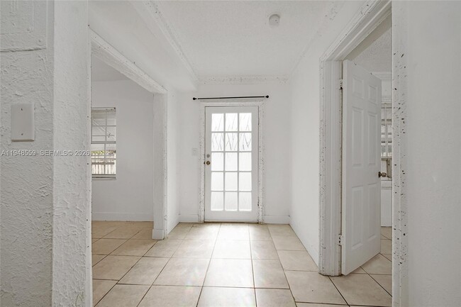 Building Photo - 1922 McKinley St