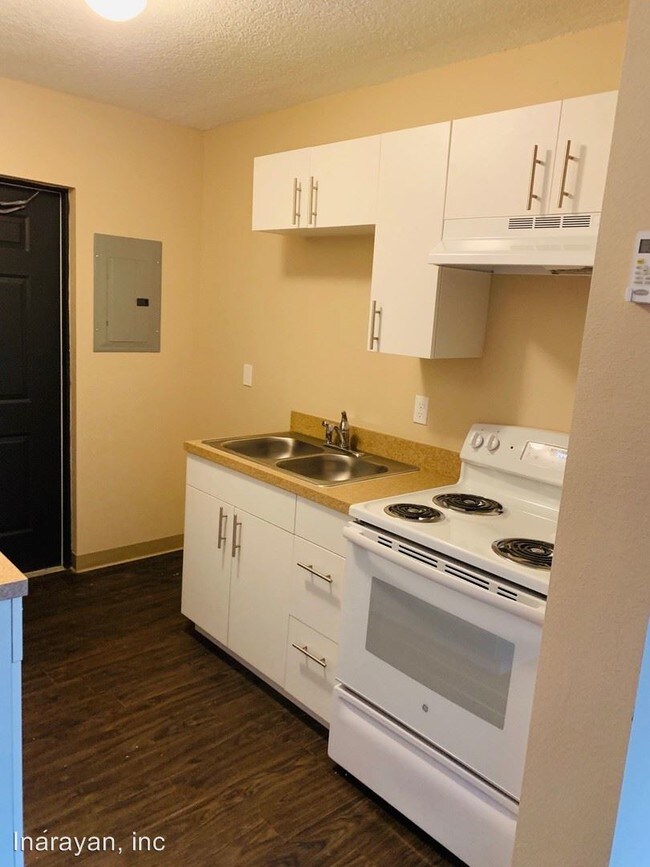 Building Photo - 541 S Cottage Hill Rd