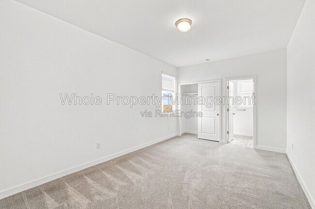 Building Photo - 15612 W Floyd Dr