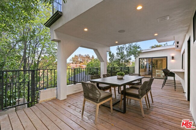 Building Photo - 5132 Escobedo Dr