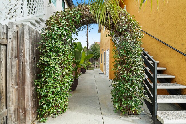 Building Photo - 8615 Higuera St