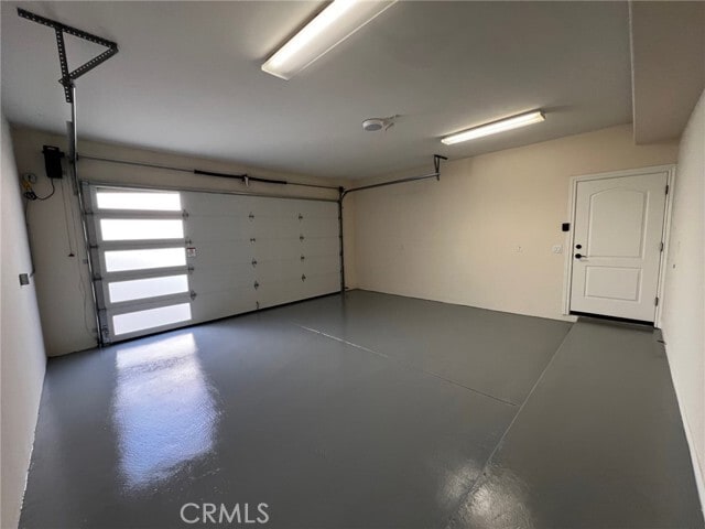 Building Photo - 13768 Cordary Ave