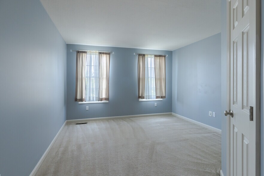 Building Photo - 337 Marshall Heights Dr