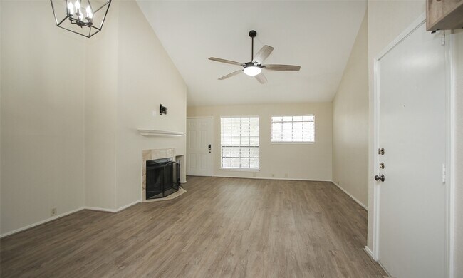 Building Photo - 4900 Floyd St