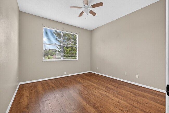 Building Photo - 7019 43rd Ave E
