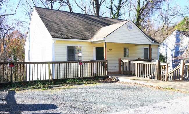 Building Photo - 103 Westerly Ave